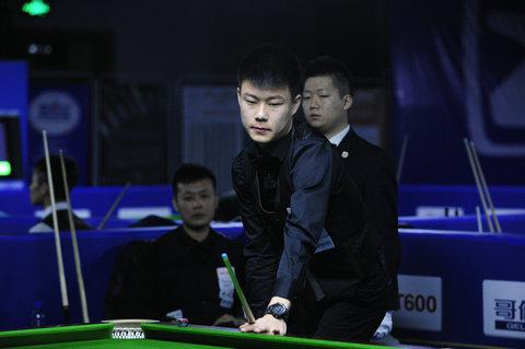 同时对比皇 同时对比皇