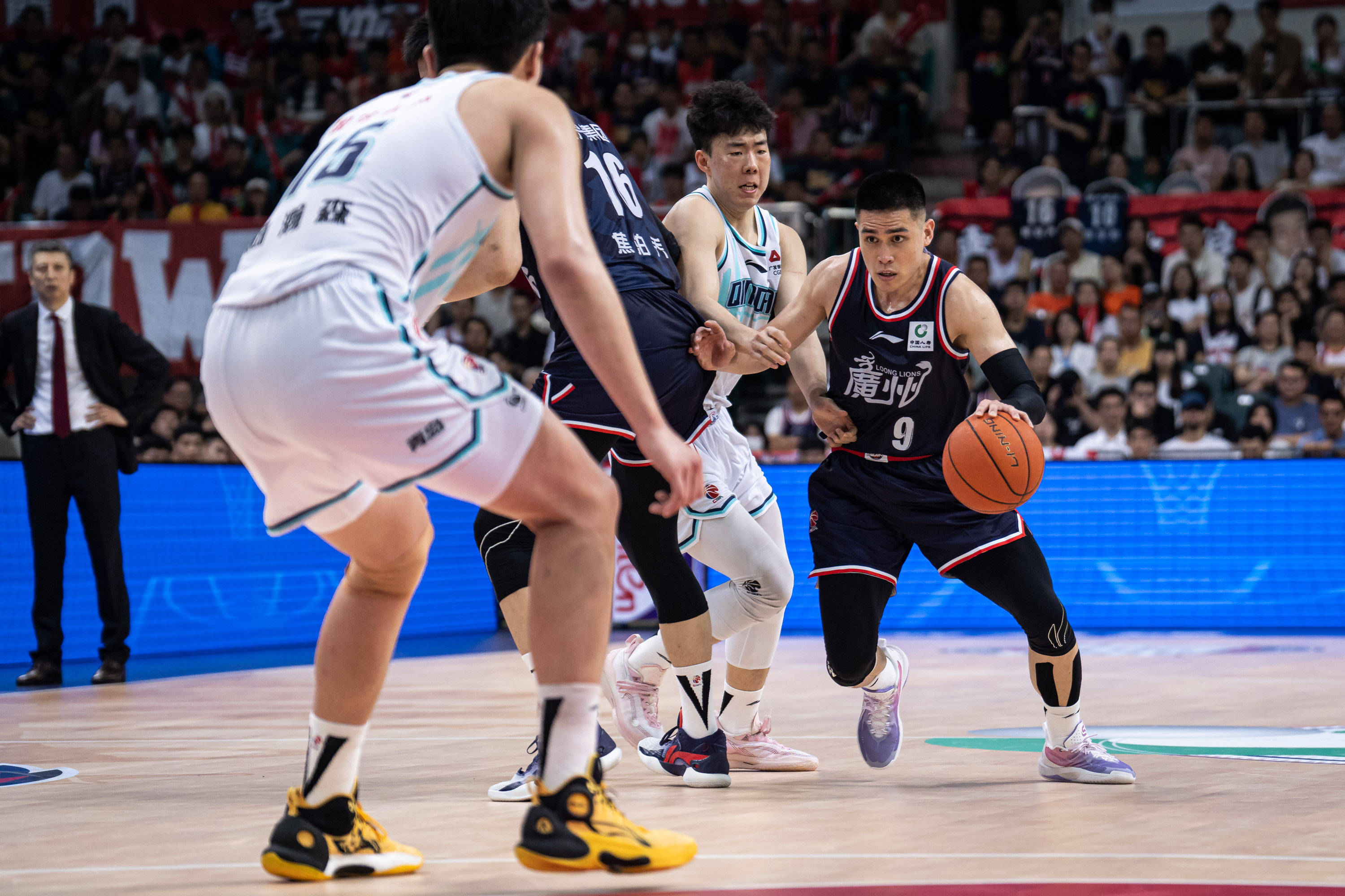 支点后腰 支点后腰